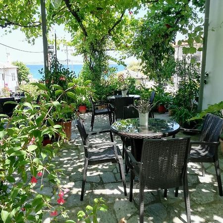 Hotel Erato โคเรฟตอน ภายนอก รูปภาพ