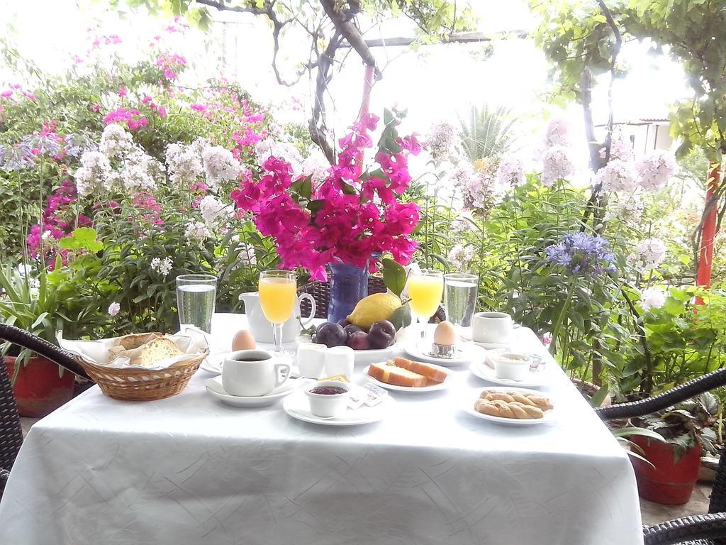 Hotel Erato โคเรฟตอน ภายนอก รูปภาพ
