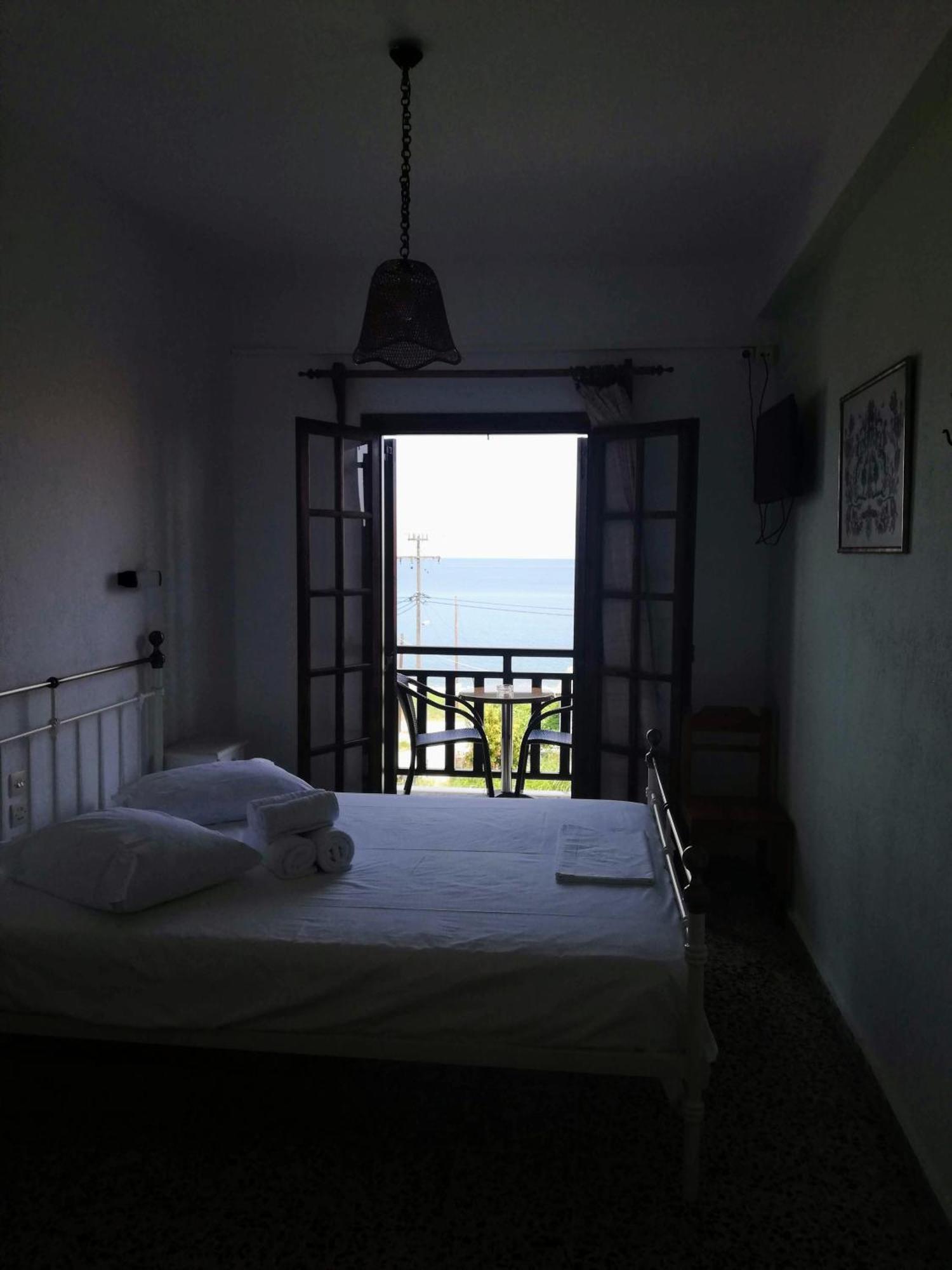 Hotel Erato โคเรฟตอน ภายนอก รูปภาพ