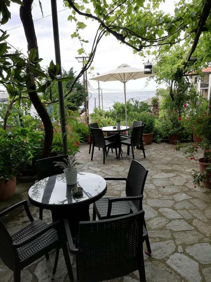 Hotel Erato โคเรฟตอน ภายนอก รูปภาพ