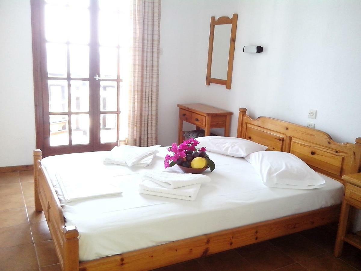 Hotel Erato โคเรฟตอน ภายนอก รูปภาพ